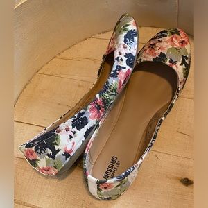 Women’s Flats
